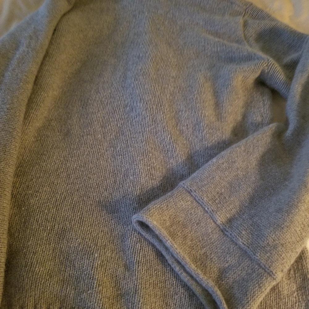 Sweater - Picture 5 of 11